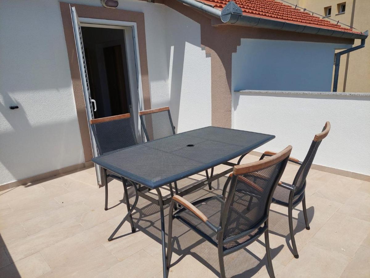 Apartments "Jope I Toni" Biograd Na Moru Dış mekan fotoğraf